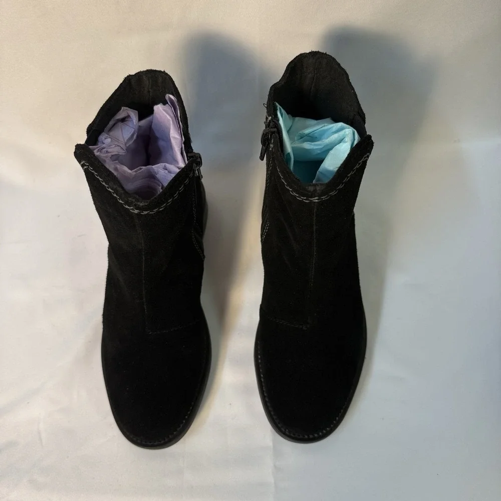 Clarks Womens Black Suede Maye Chelsea Boots sz‎ 6 Outdoor Casual Comfort Winter